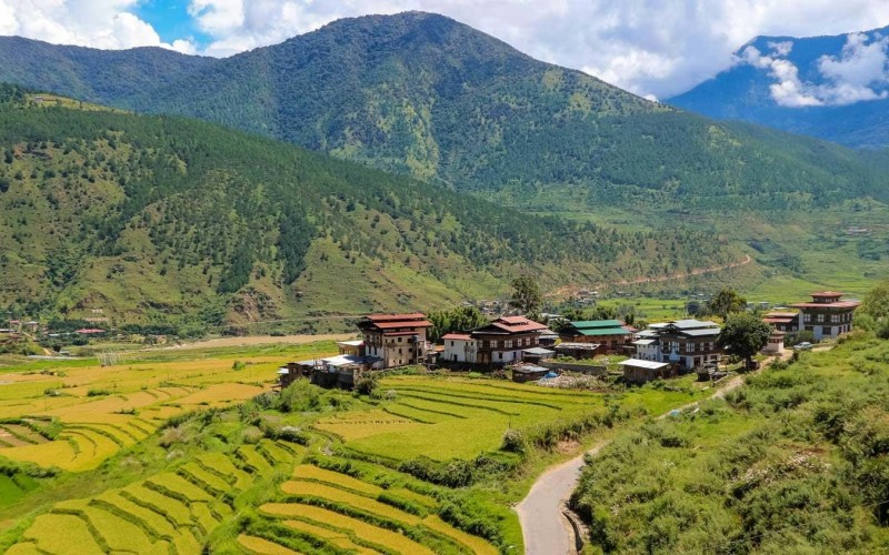 Chorten Nyingpo Trek Punakha vista views of mountains