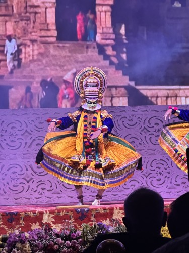 Bhopal dancer in traditional outfit