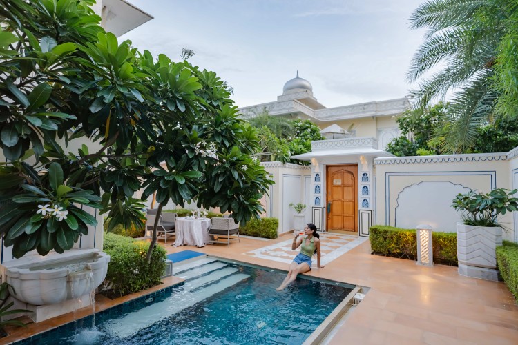 Leela Palace Jaipur swimming pool and lounge grand area