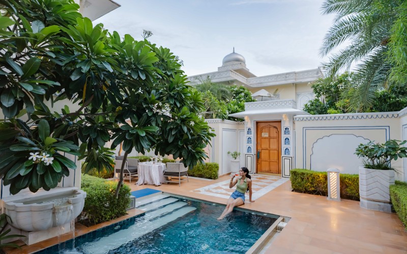 Leela Palace Jaipur swimming pool and lounge grand area