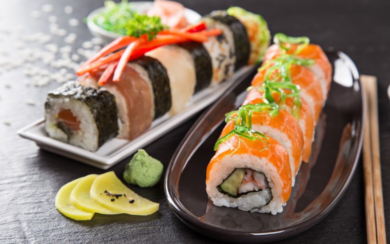 Japanese seafood sushi platter