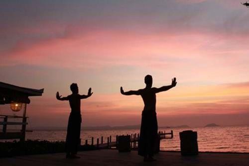 Five Mantras of a Perfectly Balanced Holiday