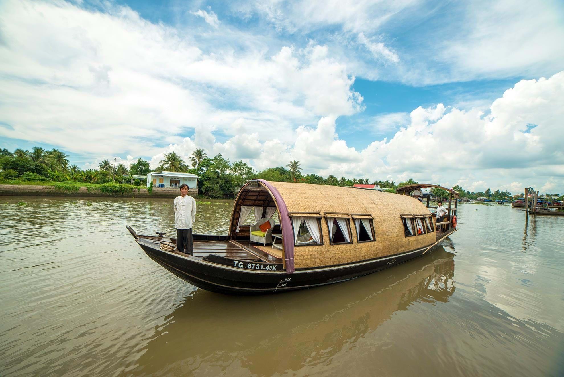 Song Xanh Cruises