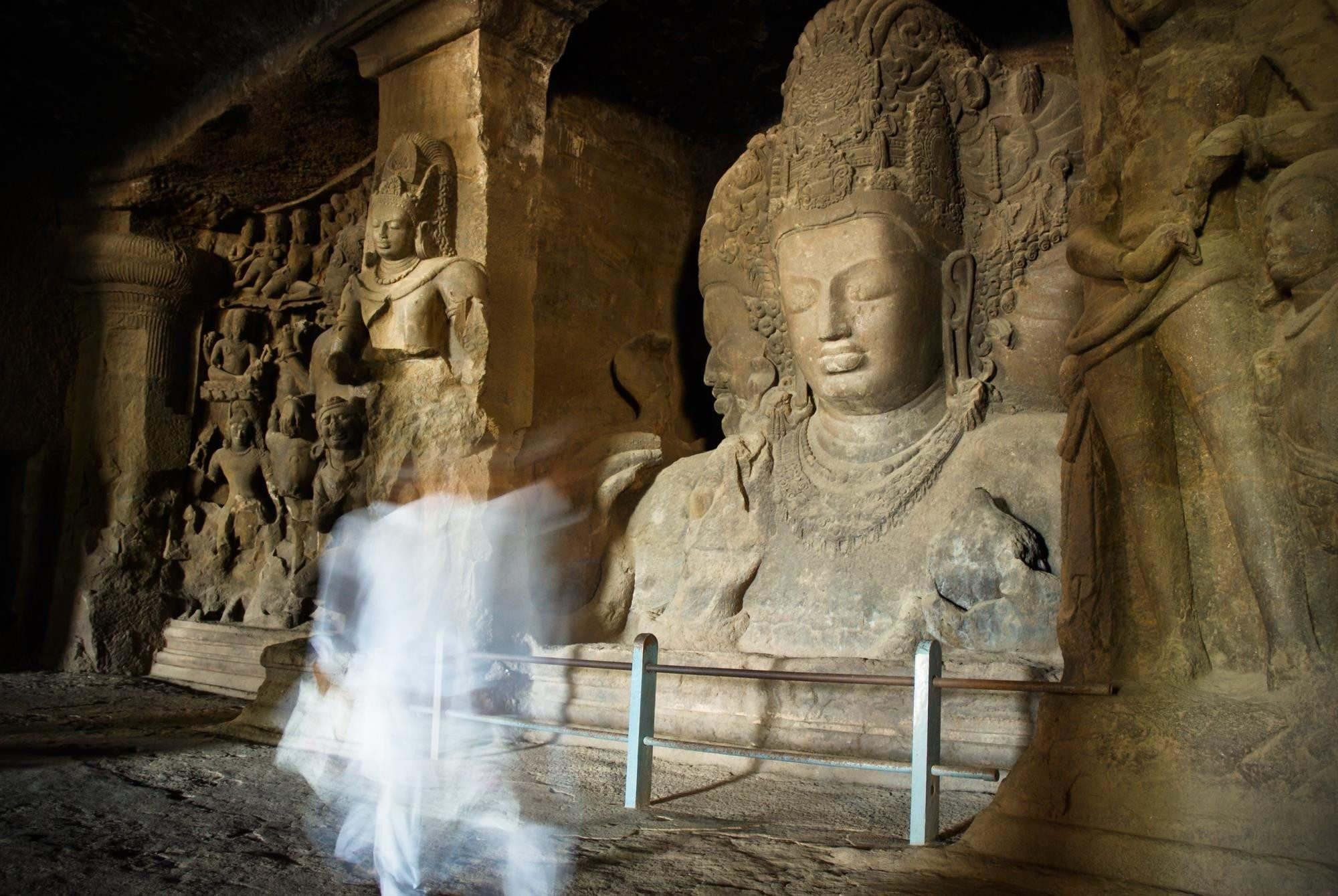 Ancient wonders of Ajanta, Ellora and Mandu