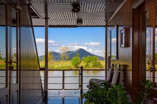 Pandaw: The Laos Mekong