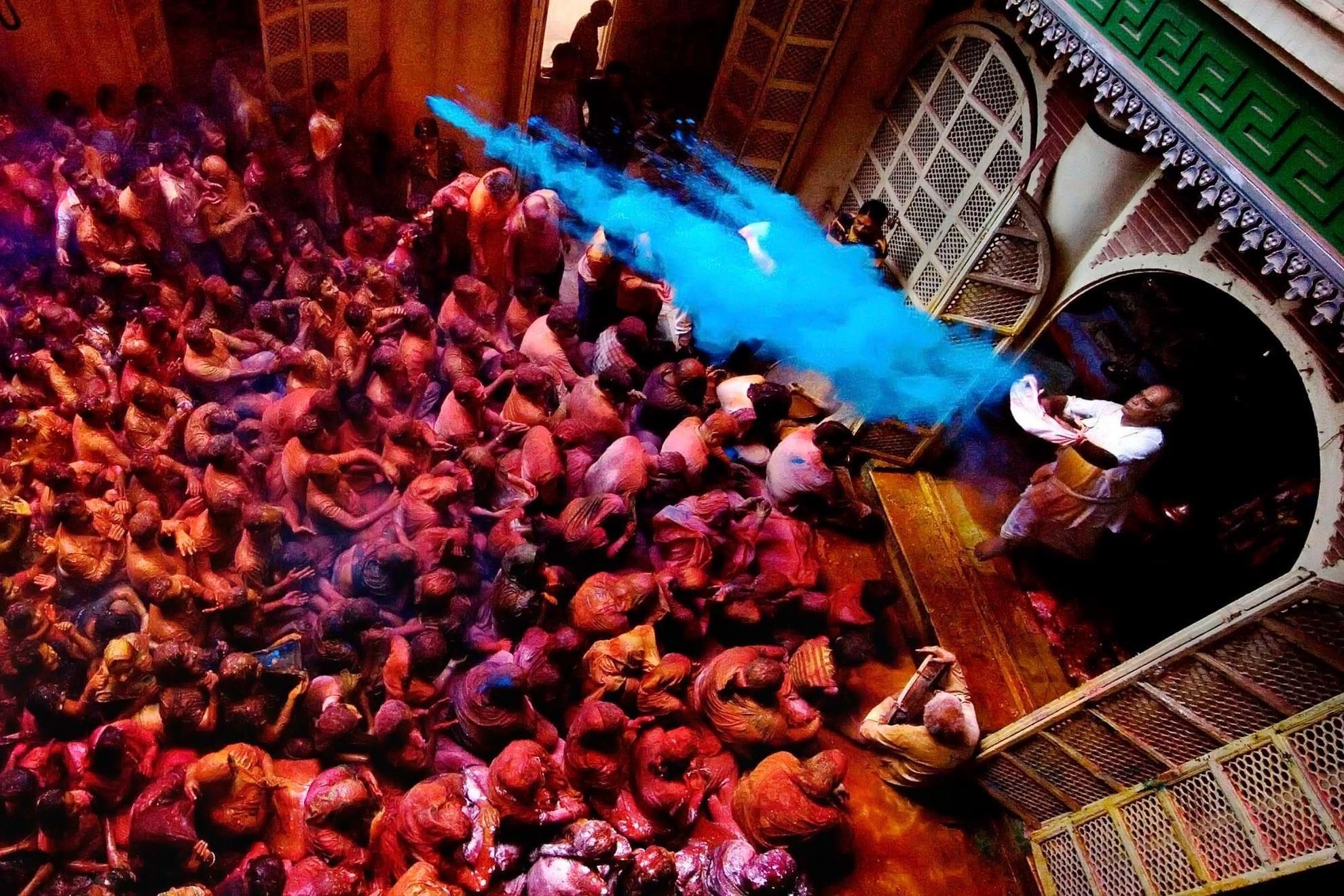 Antara Cruising - The Holi Special Cruise
