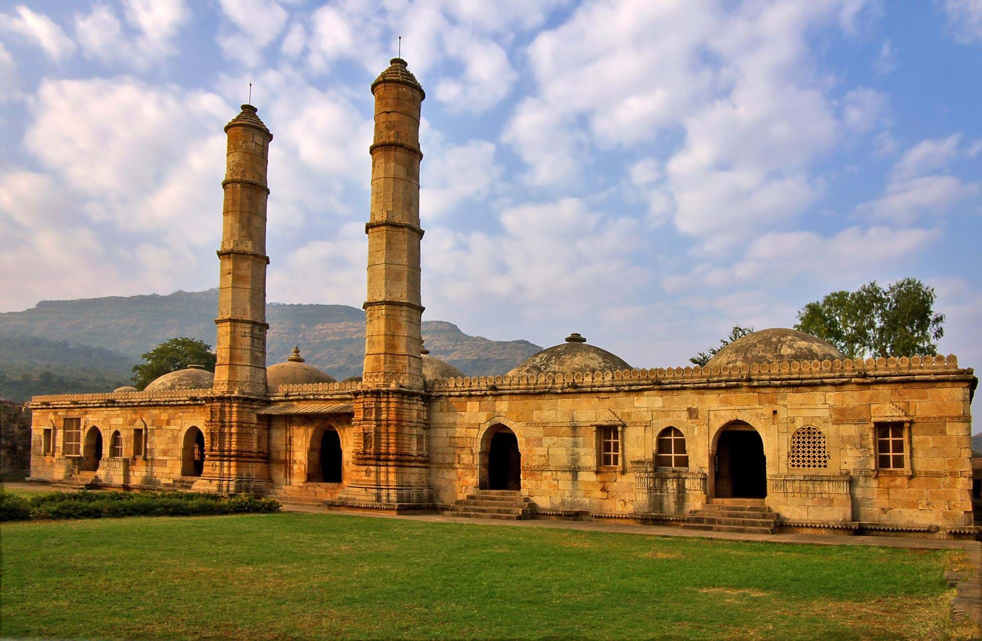 Small Group Tours & Luxury Holidays inc. Champaner | TransIndus