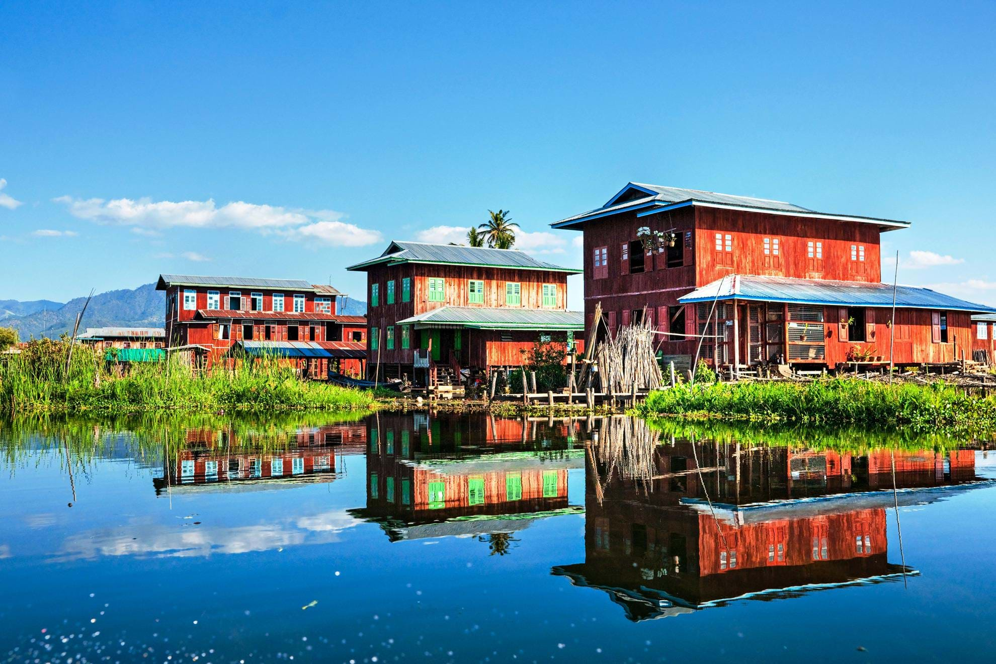 Small Group Tours & Luxury Holidays to Inle Lake | TransIndus