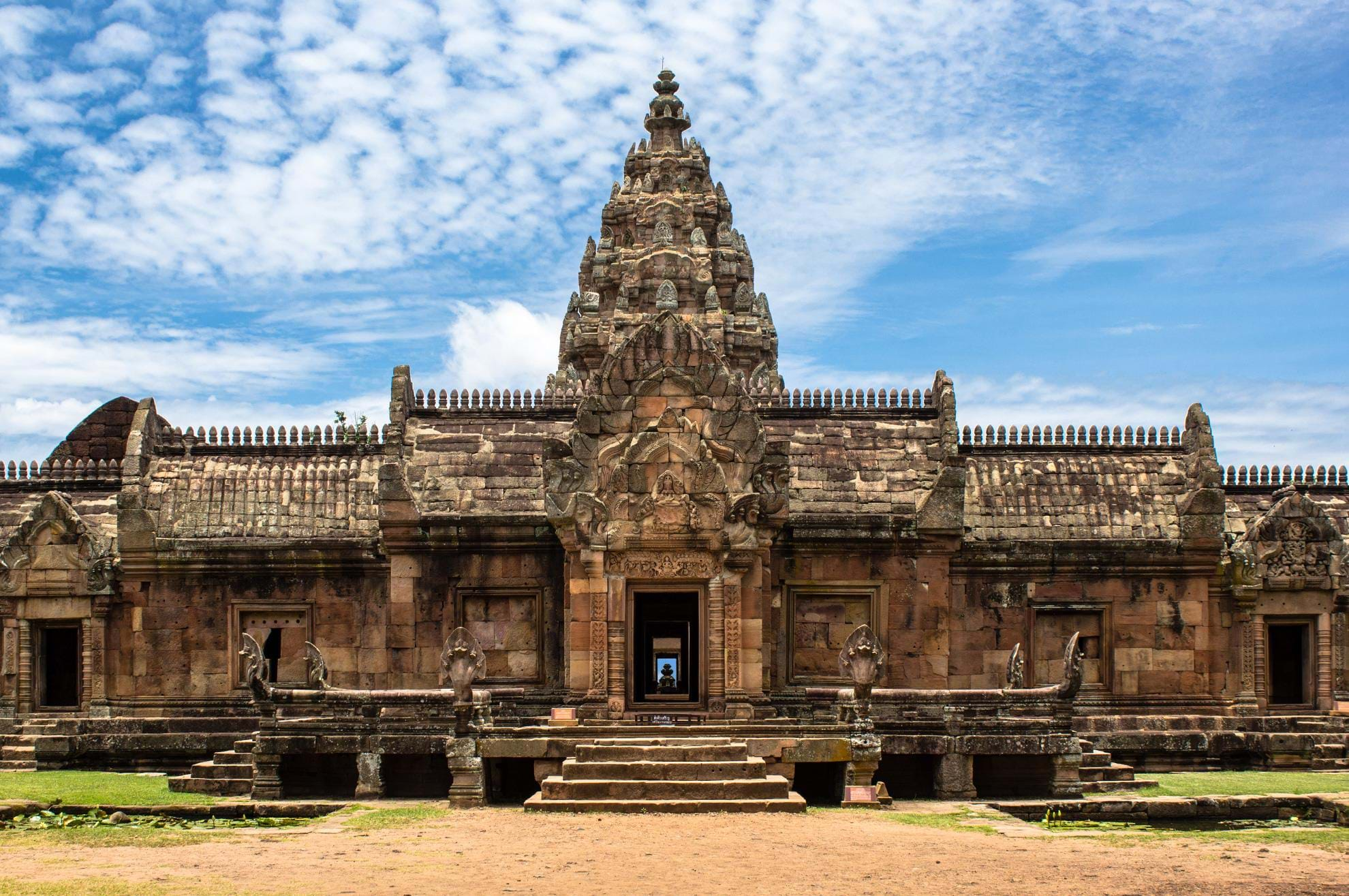 Group Tours & Luxury Holidays inc. Phanom Rung & Phimai | TransIndus