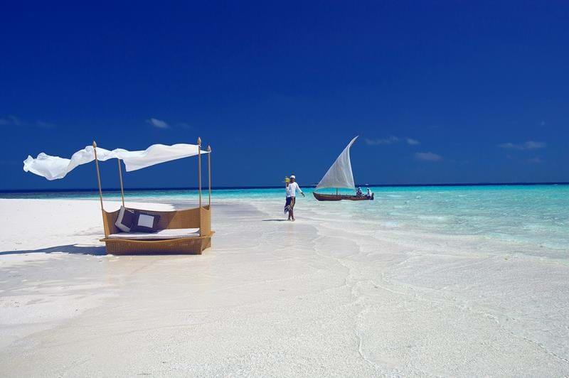 Baros, Maldives for social isolation